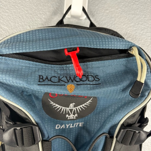 Osprey Daylite Backpack - Backwoods Blue & Dark Grey - Picture 6 of 9